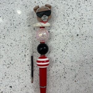 Dodger Doorables Pen with ink refill​